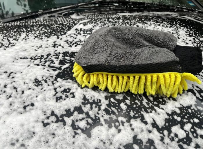 Microfiber Car Wash Glove | Double Sided - Image 4